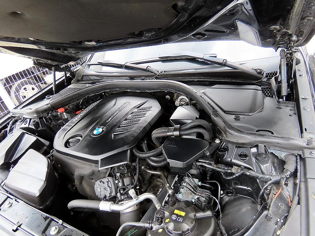 BMW 3 series 2019 Negro - Importación desde Corea - HF Imports Iquique - Foto 19