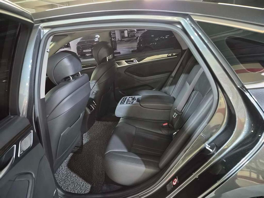 Genesis G80 - Vista 7