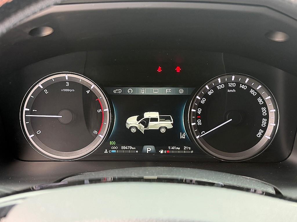 Ssangyong Rexton - Vista 9