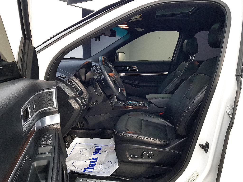 Ford Explorer - Vista 8
