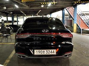 HYUNDAI Grandeur - Vista 6