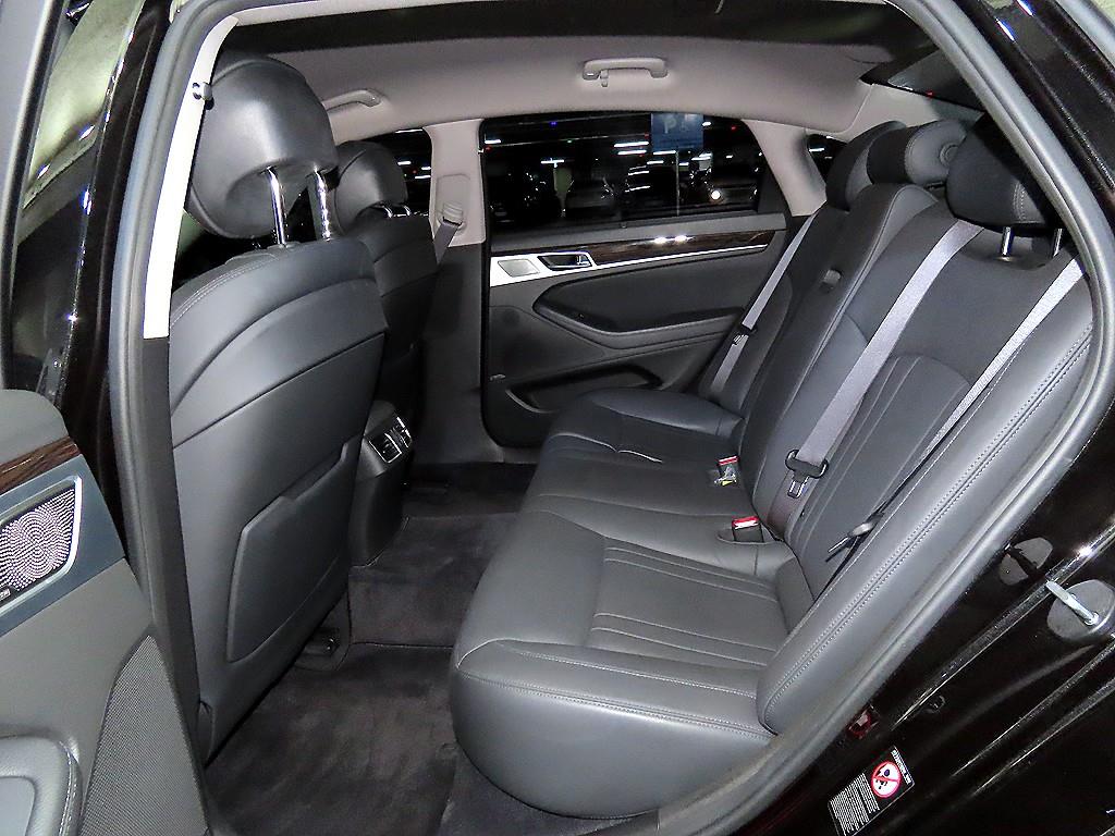 Genesis G80 - Vista 7