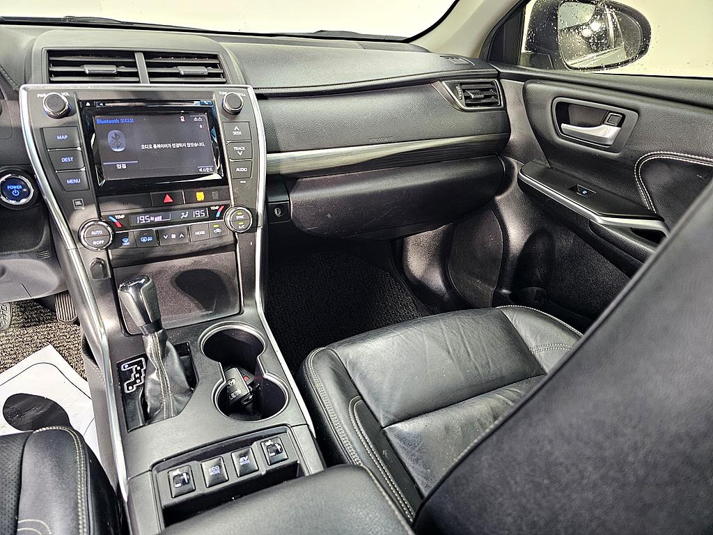 Toyota Camry - Vista 10