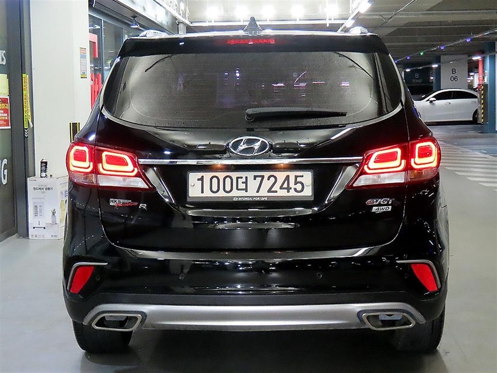 HYUNDAI Maxcruz - Vista 5