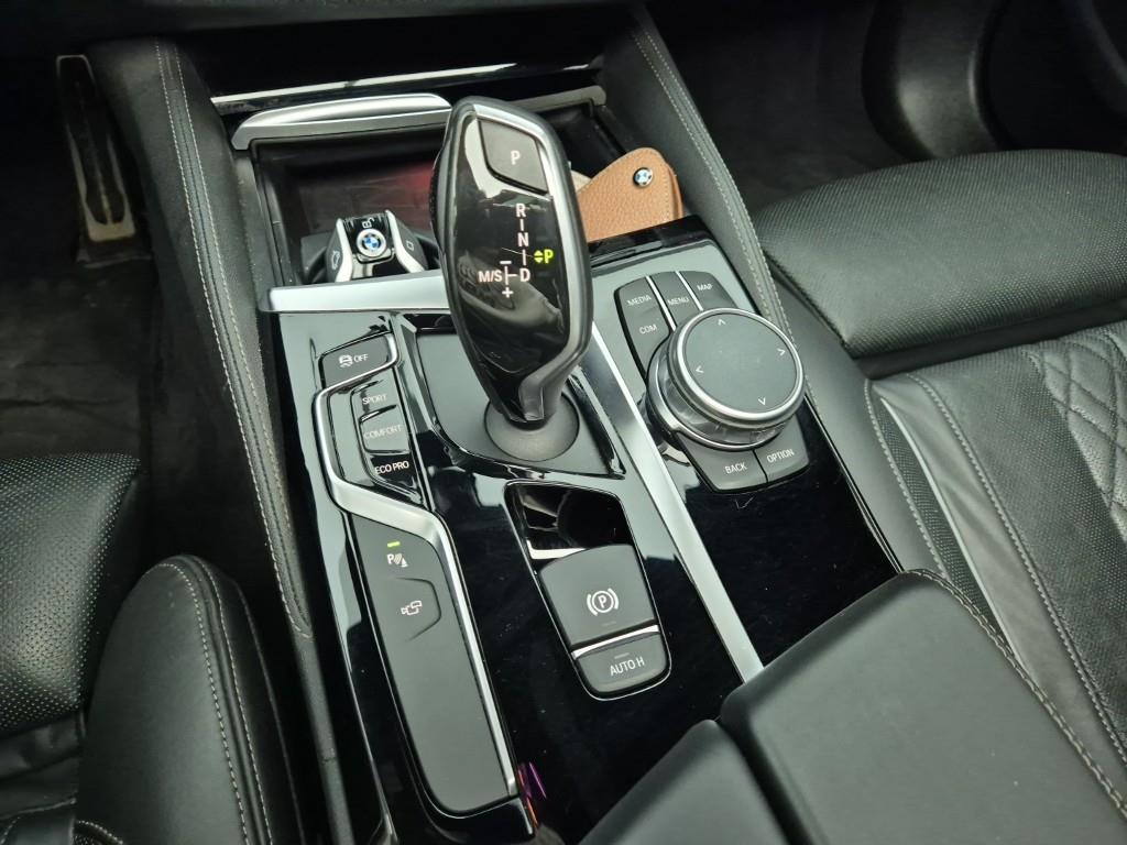 BMW 5 Series - Vista 8