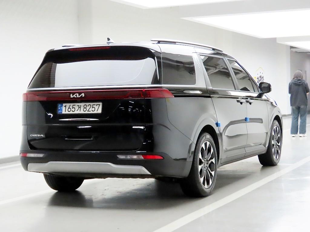 KIA Carnival - Vista 4