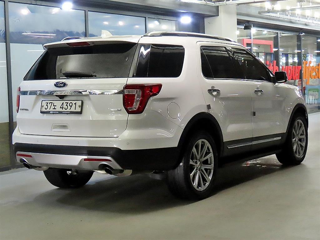 Ford Explorer - Vista 4