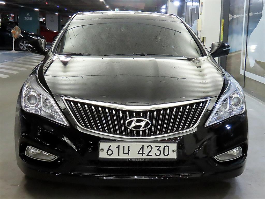 HYUNDAI Grandeur - Vista 2