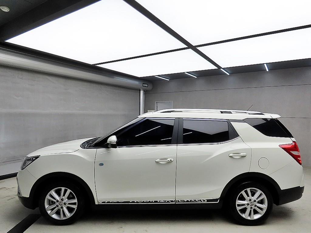 Ssangyong Tivoli - Vista 4