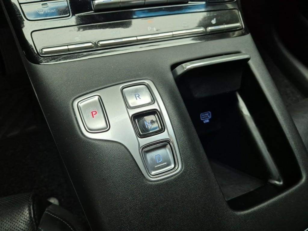 HYUNDAI Grandeur - Vista 8