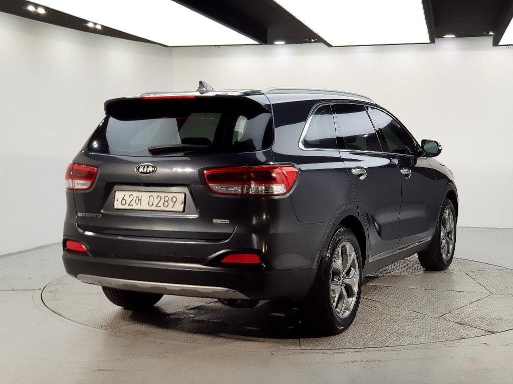 KIA Sorento - Vista 4