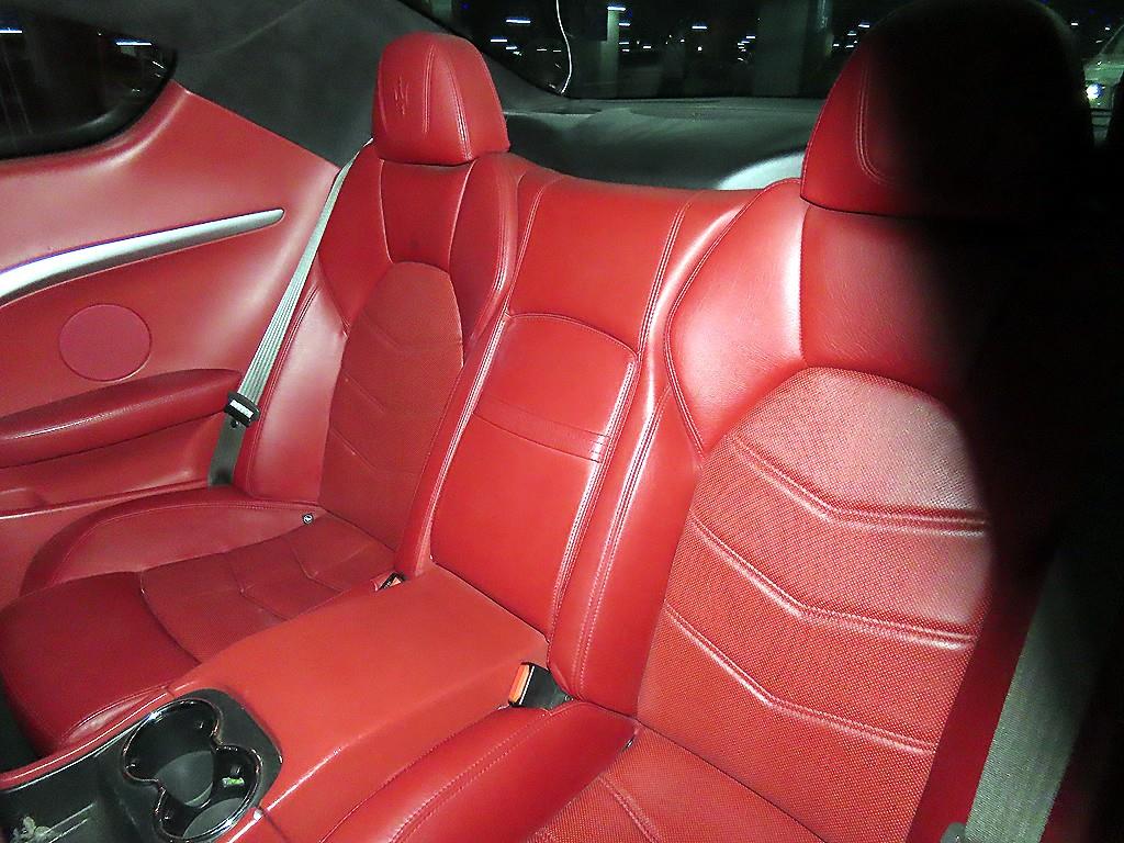 Maserati Gran Turismo - Vista 7