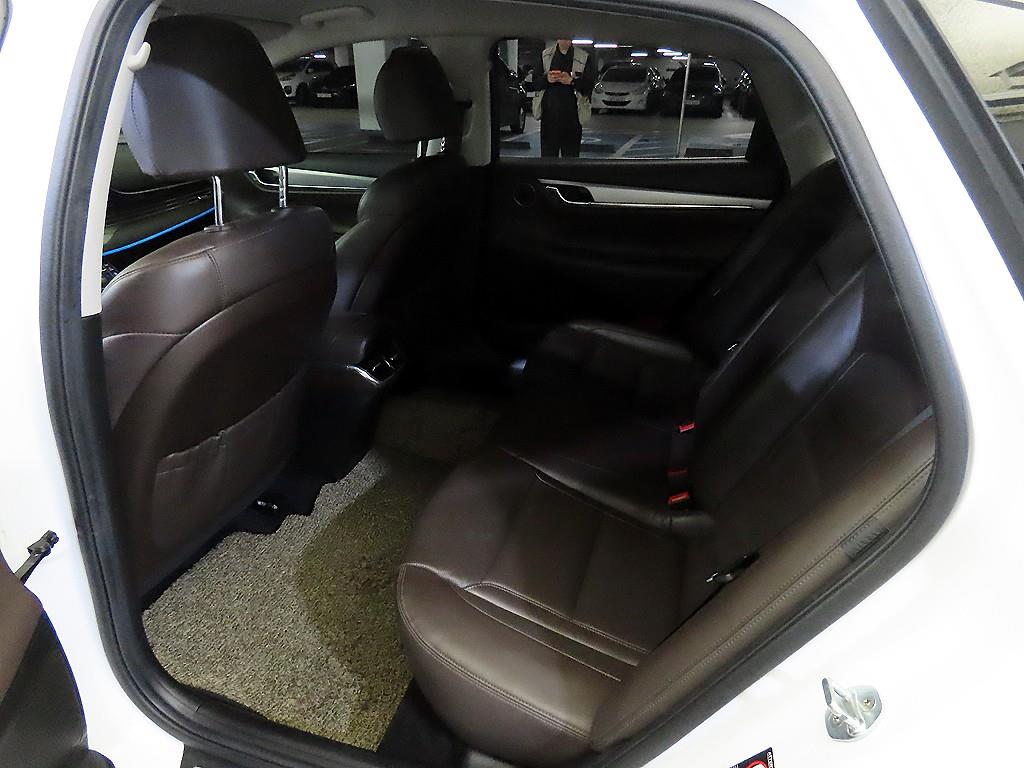 HYUNDAI Grandeur - Vista 7