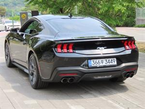 Ford Mustang - Vista 8