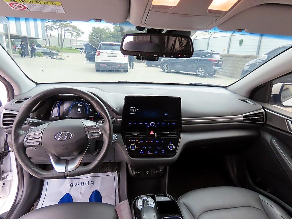 HYUNDAI Ioniq - Vista 7