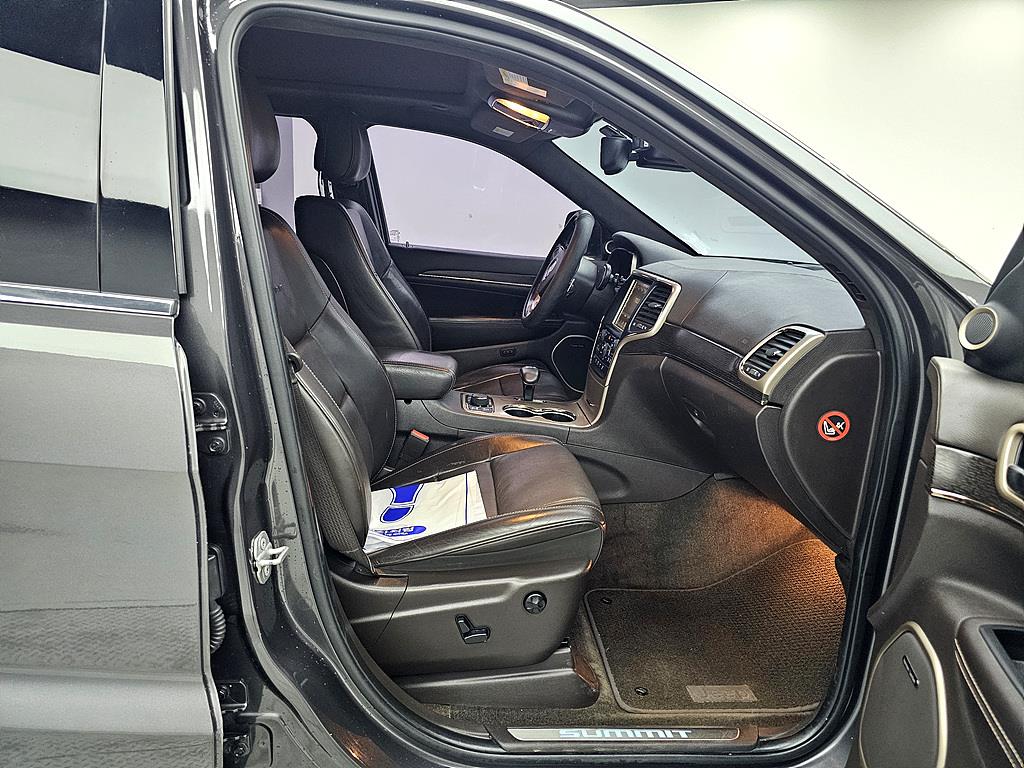 Jeep Cherokee - Vista 11