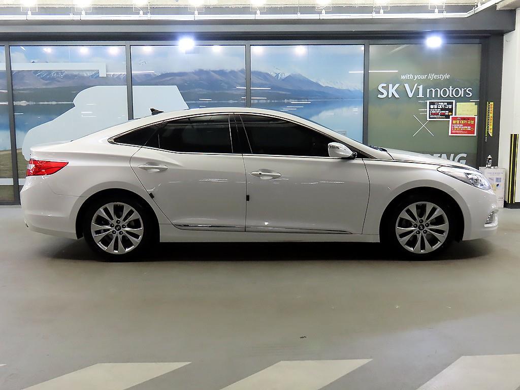 HYUNDAI Grandeur - Vista 3
