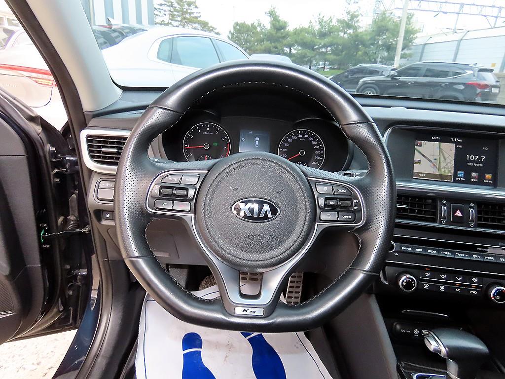 KIA K5 - Vista 8