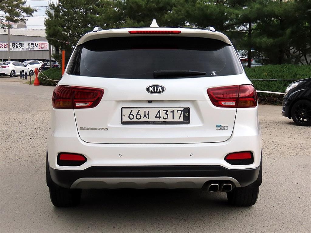 KIA Sorento - Vista 4