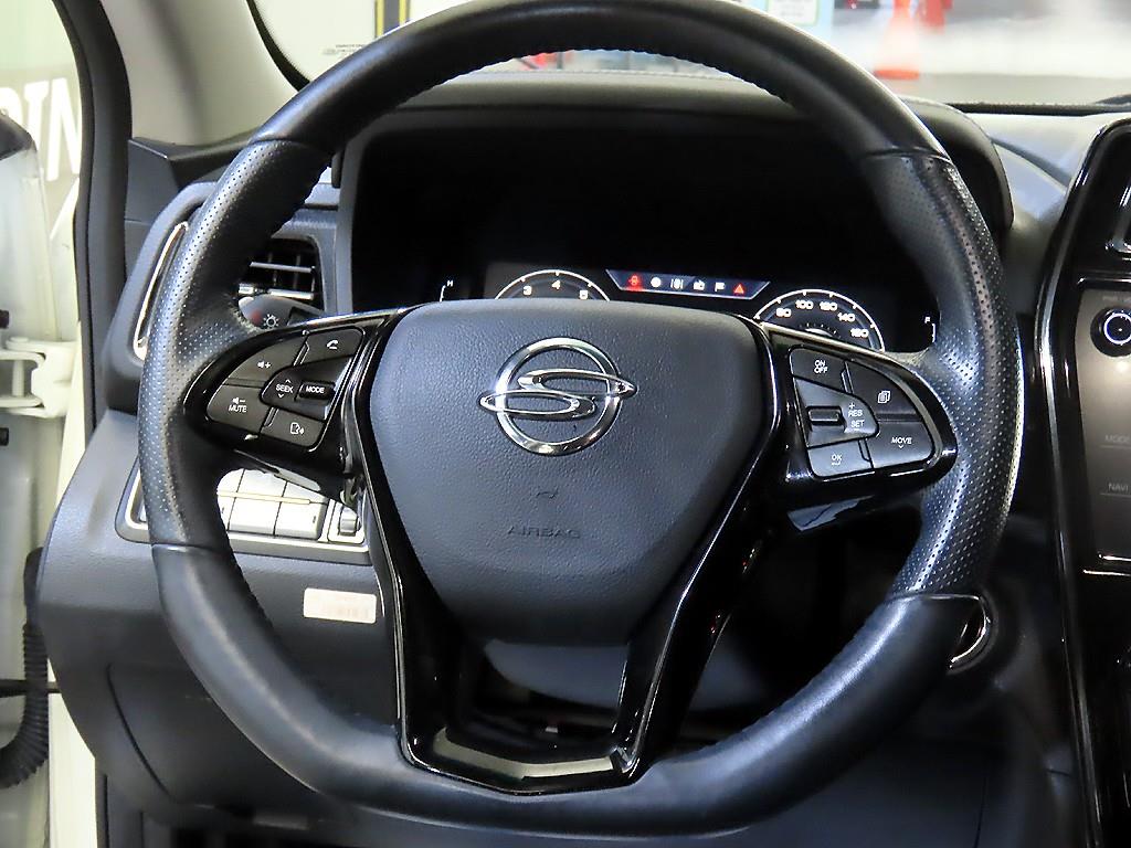 Ssangyong Tivoli - Vista 8