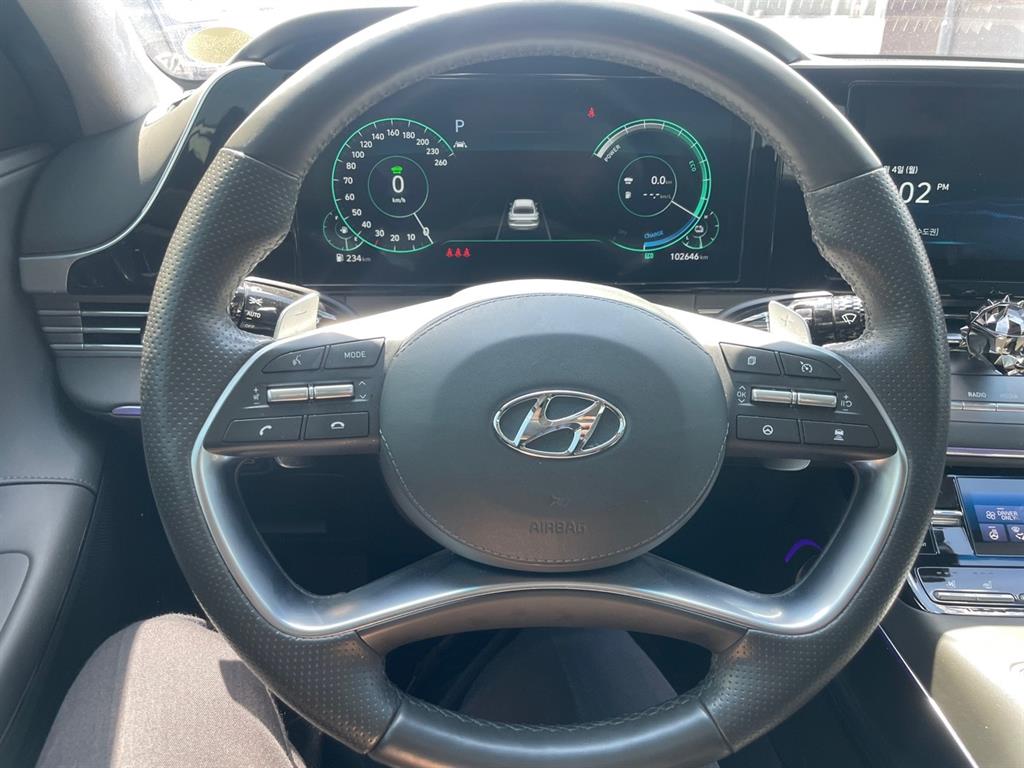 HYUNDAI Grandeur - Vista 7