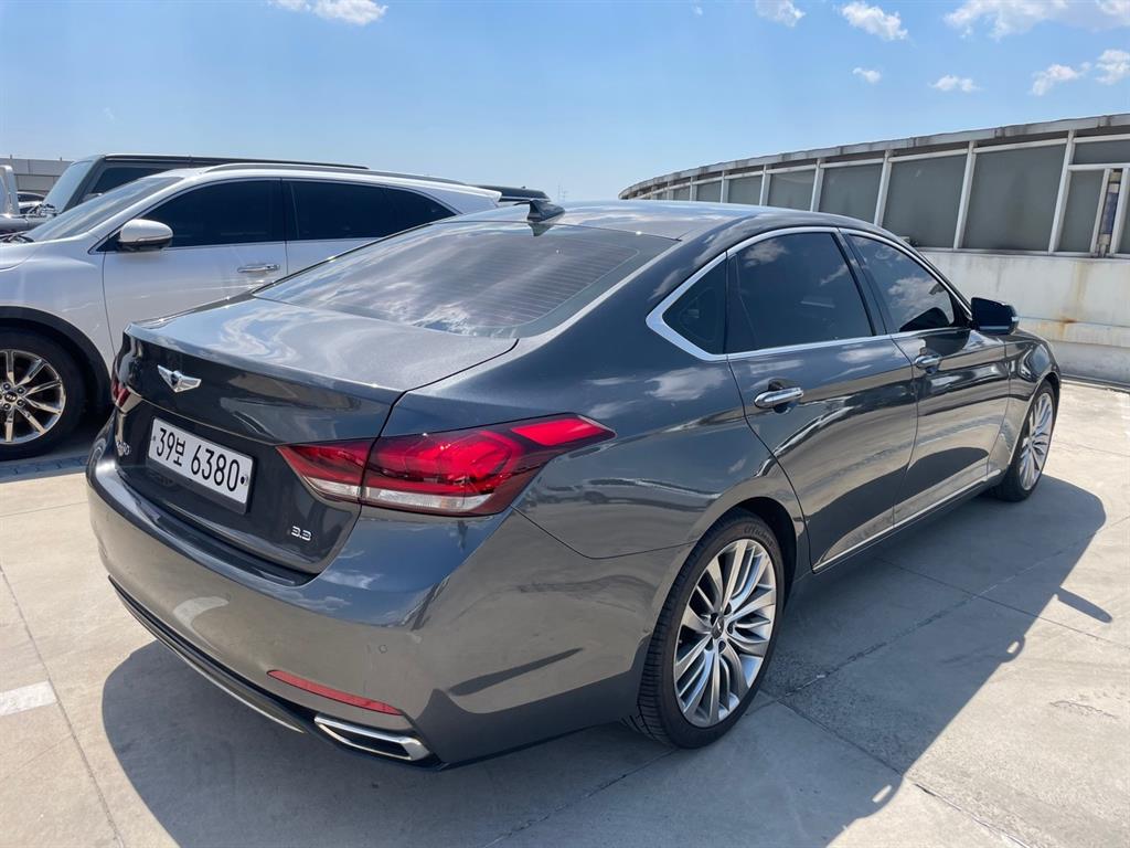 Genesis G80 - Vista 5