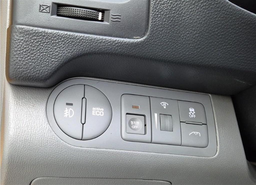 HYUNDAI Starex 2019 Amarillo - Importación desde Corea - HF Imports Iquique - Foto 16