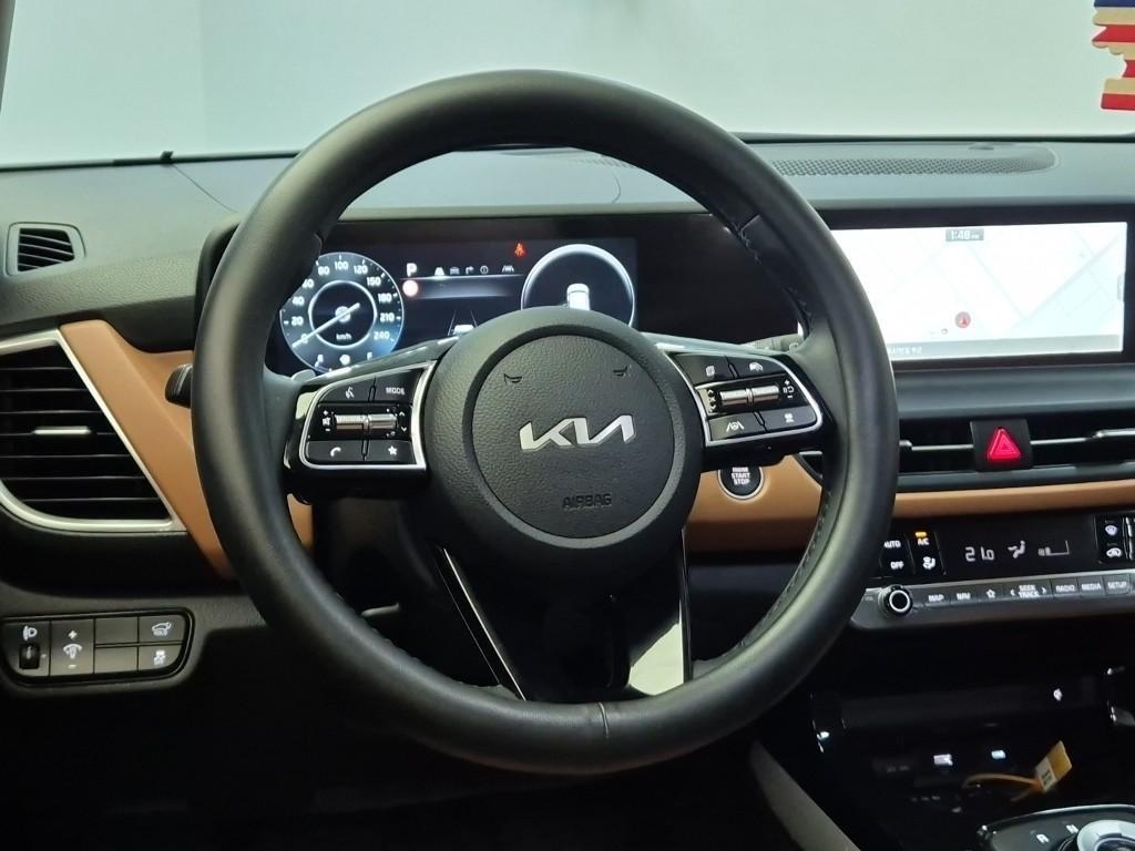 KIA Seltos - Vista 9