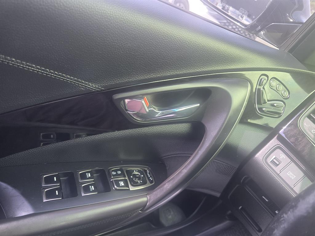 HYUNDAI Grandeur - Vista 8