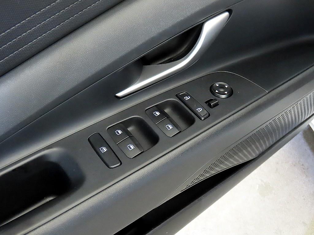 HYUNDAI Avante 2022 Blanco - Importación desde Corea - HF Imports Iquique - Foto 13