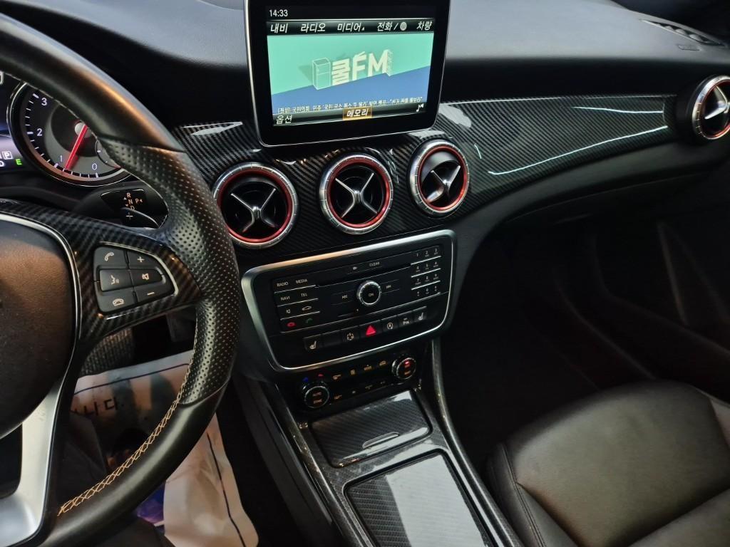 Mercedes Benz CLA Class - Vista 10