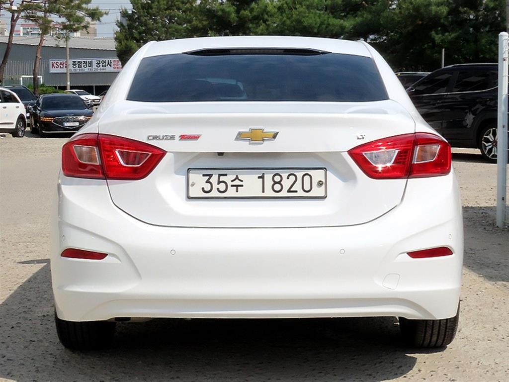 Chevrolet Cruise - Vista 4