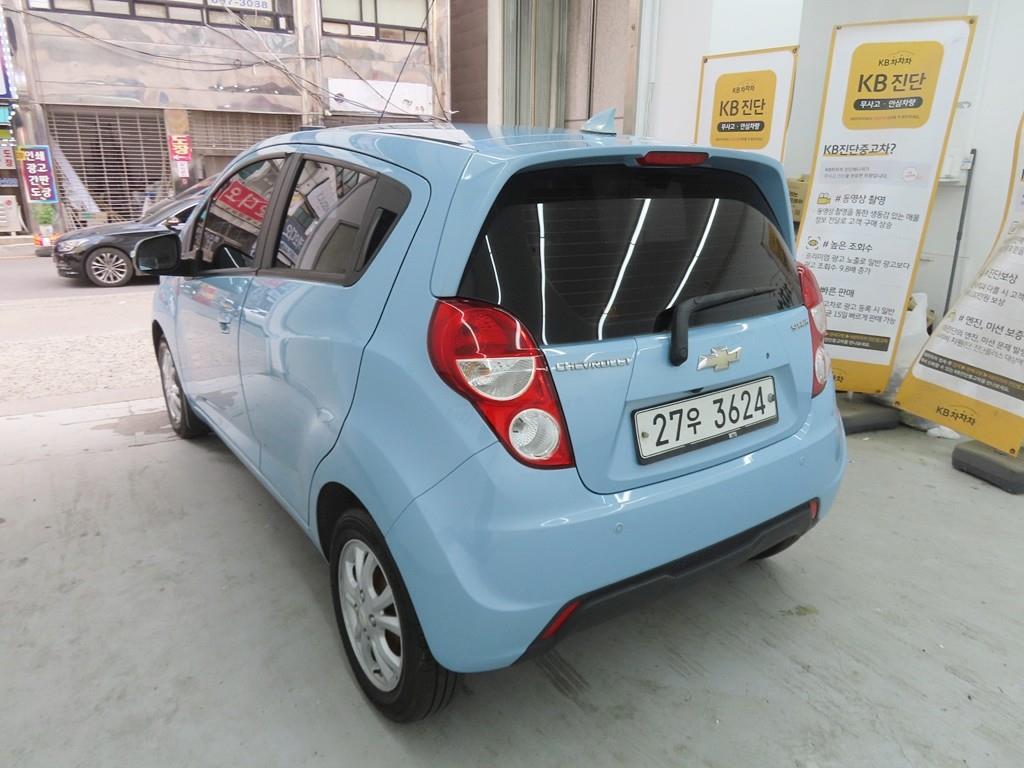 Chevrolet Spark - Vista 4