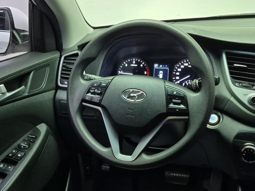HYUNDAI Tucson - Vista 9