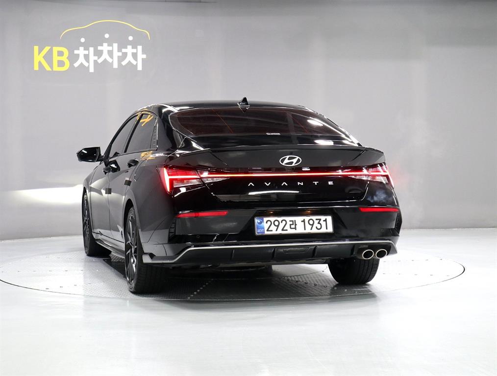 HYUNDAI Avante - Vista 4