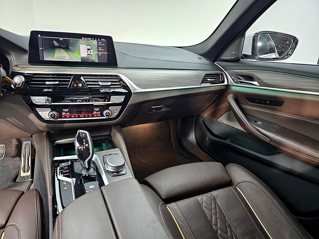 BMW 5 Series - Vista 10