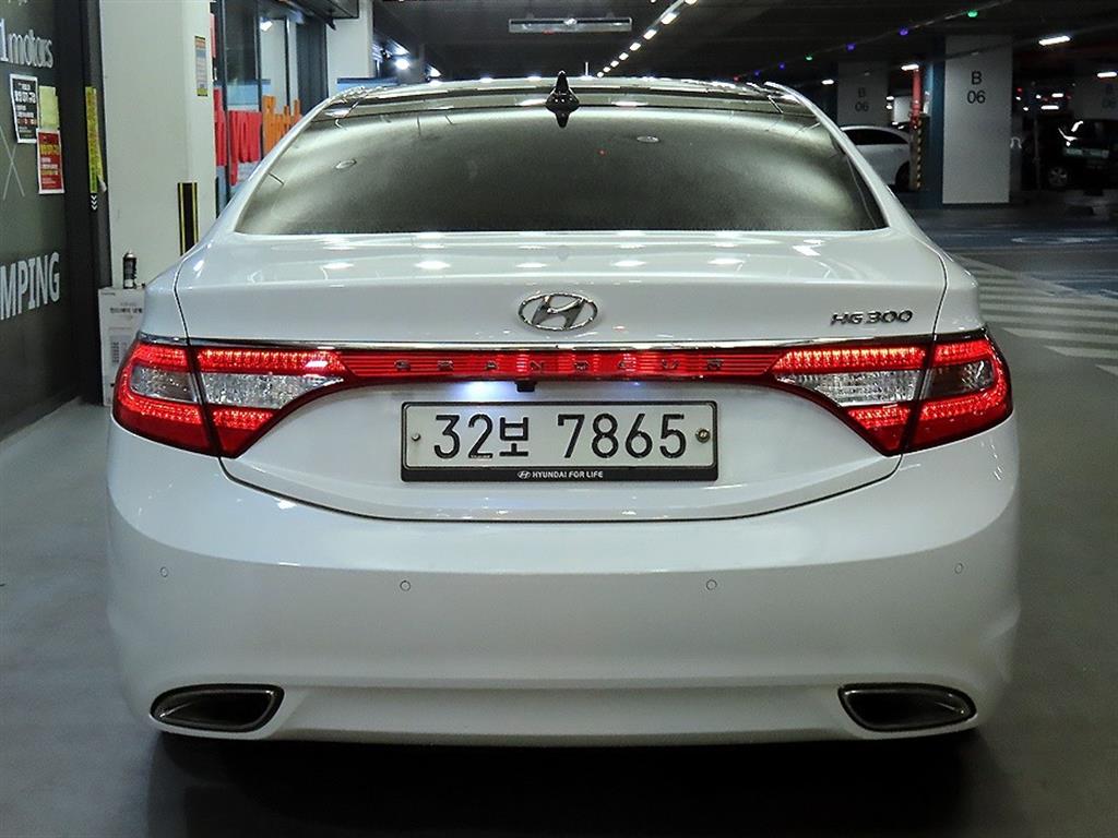 HYUNDAI Grandeur - Vista 5