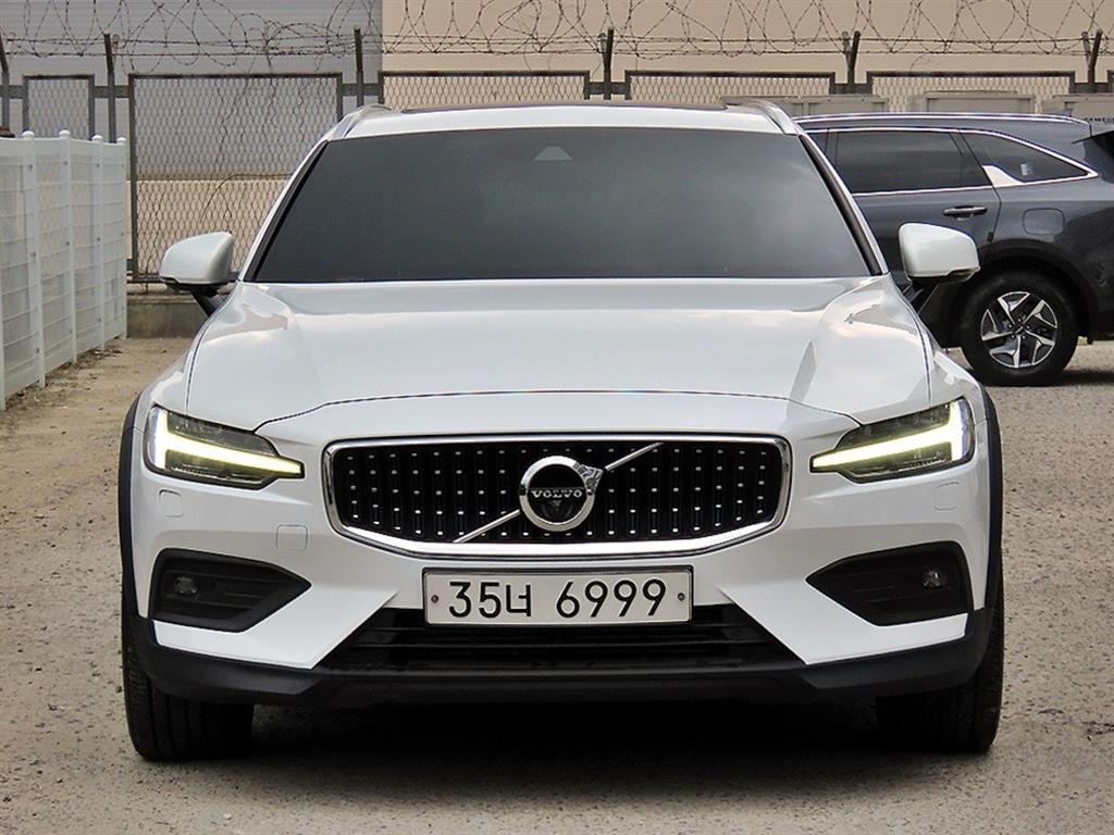 Volvo V60 2019 Blanco - Importación desde Corea - HF Imports Iquique - Foto 1