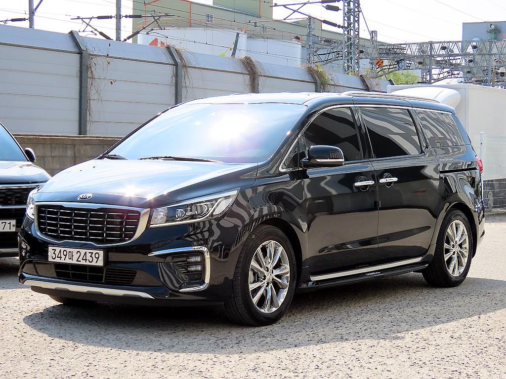 KIA Carnival - Vista 2