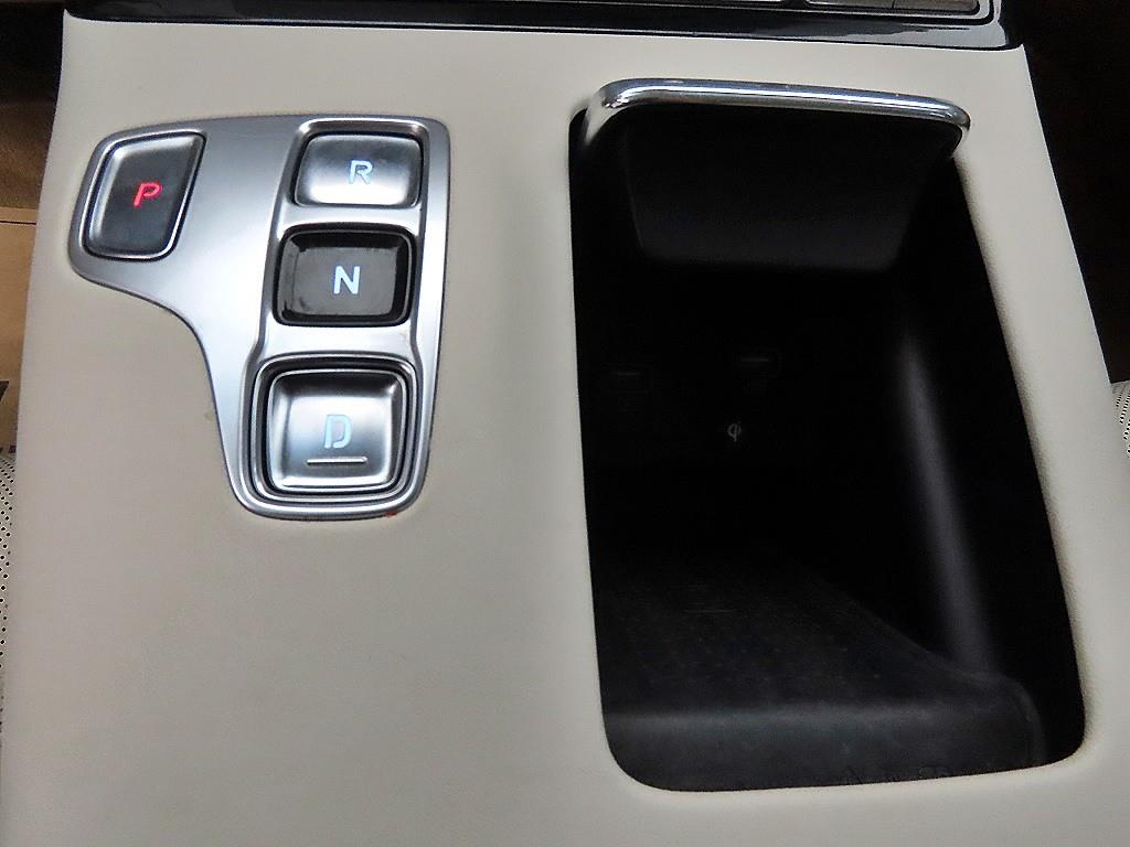 HYUNDAI Grandeur - Vista 10