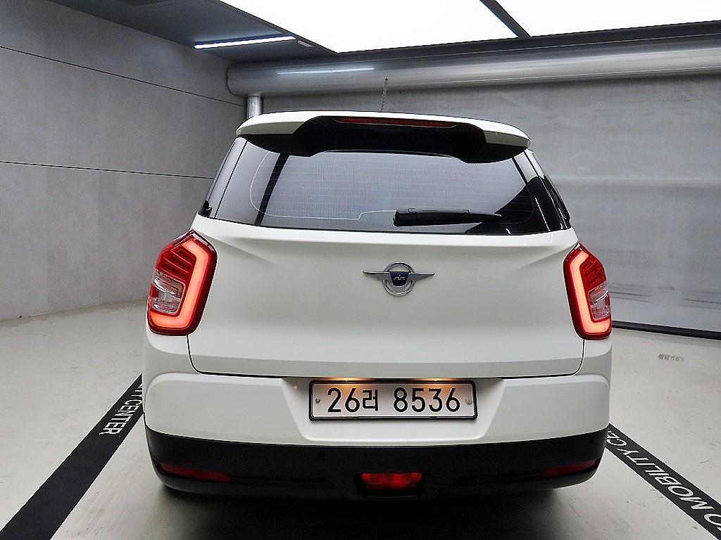 Ssangyong Tivoli - Vista 3
