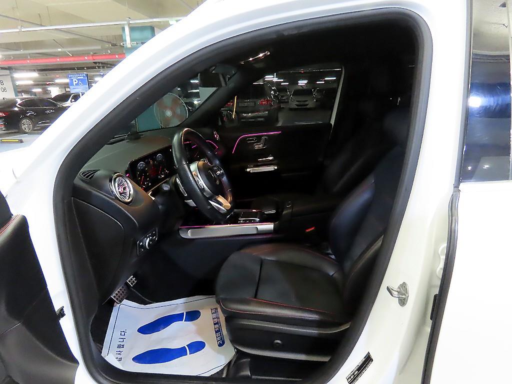 Mercedes Benz GLB Class - Vista 6