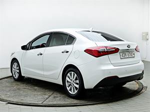 KIA K3 - Vista 8