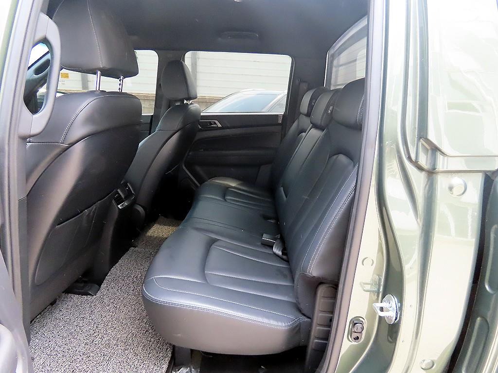 Ssangyong Rexton - Vista 6