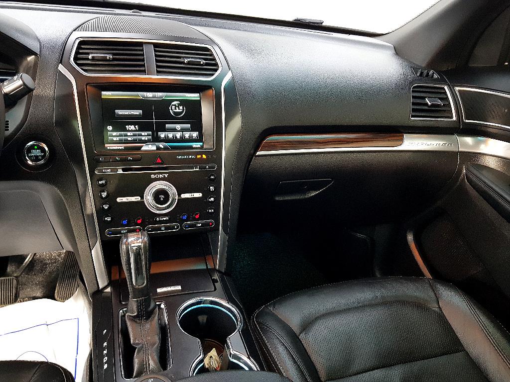 Ford Explorer - Vista 10