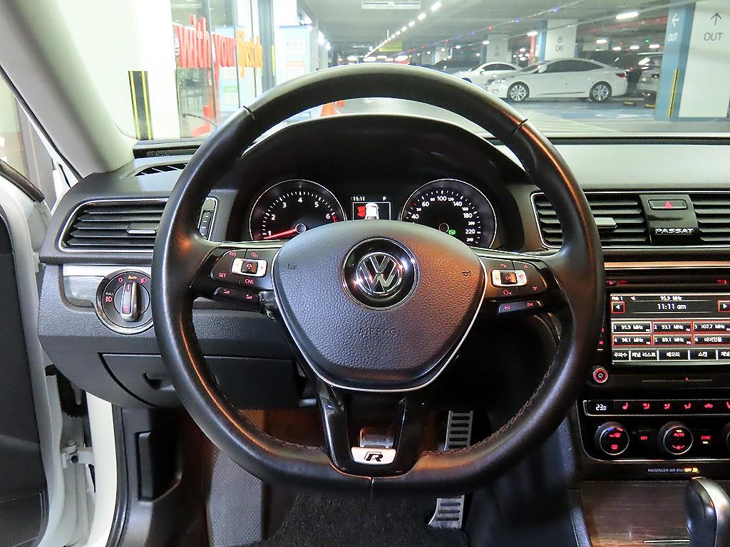 Volkswagen Passat - Vista 8