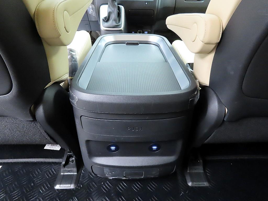 HYUNDAI Staria 2025 Blanco - Importación desde Corea - HF Imports Iquique - Foto 16