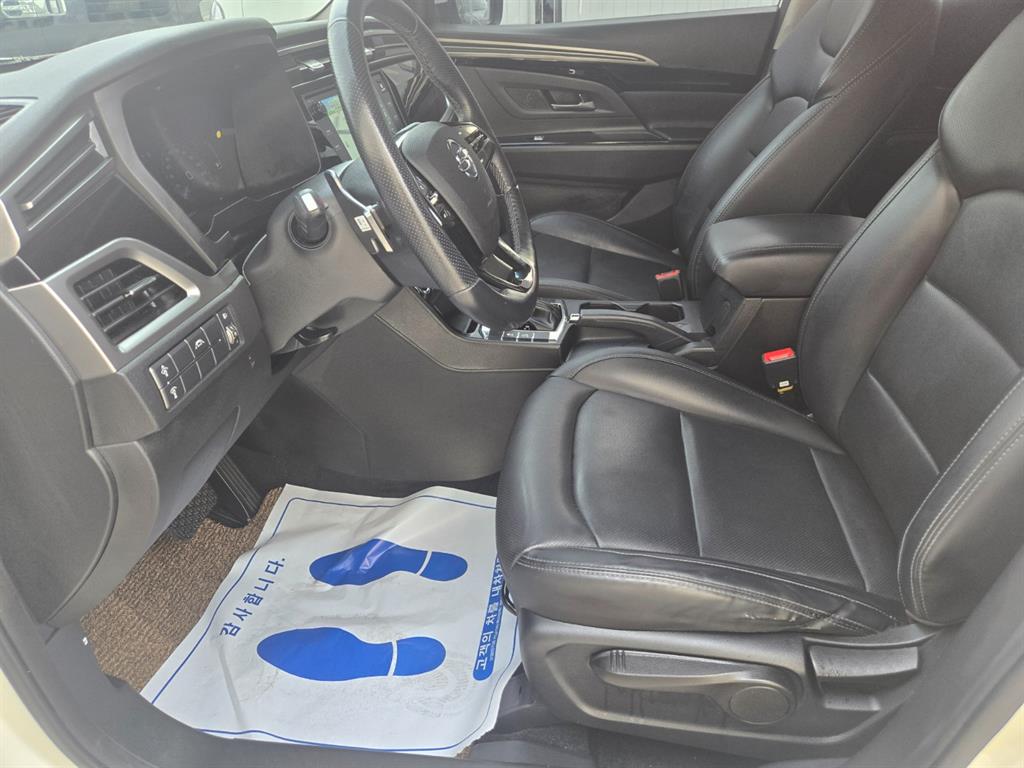 Ssangyong Korando - Vista 5