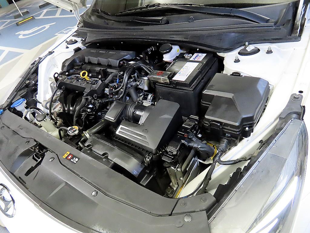 HYUNDAI Avante 2022 Blanco - Importación desde Corea - HF Imports Iquique - Foto 17