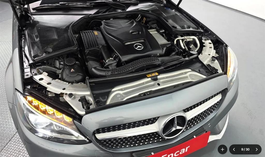 Mercedes Benz C Class - Vista 9